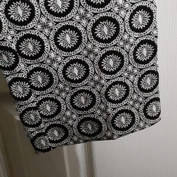 Pants - Picture 4 of 6